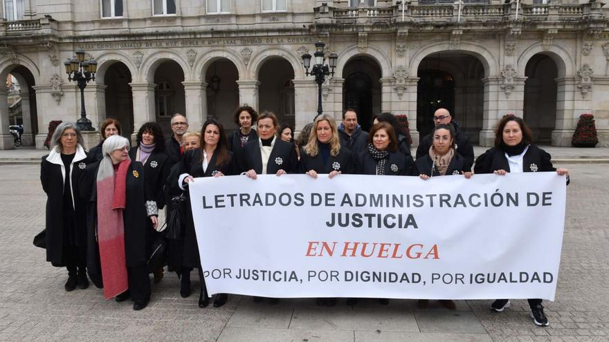 Los letrados de A Coruña votarán en asambleas una oferta del Gobierno para acabar con la huelga
