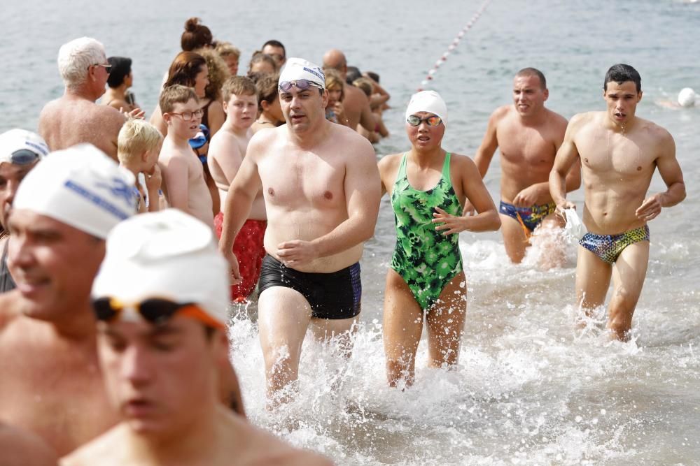 700 nedadors participen a la Travessia de les Medes