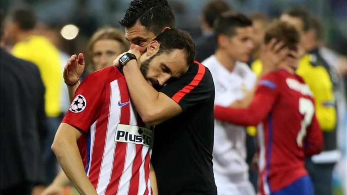 Juanfran, abatido tras el fin del partido disputado en Milán