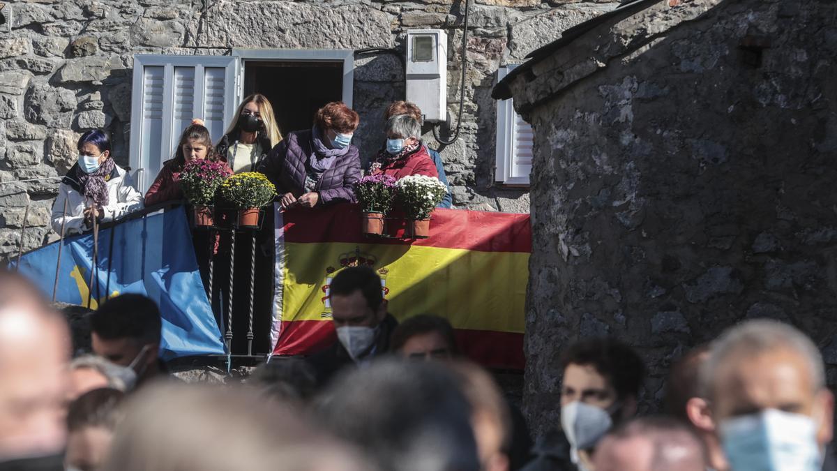 Pueblo Ejemplar 2021: La Familia Real visita Santa María del Puerto, en Somiedo