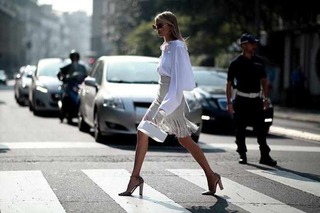 Street Style Vigo. Camisa blanca con bolsillo de animal print