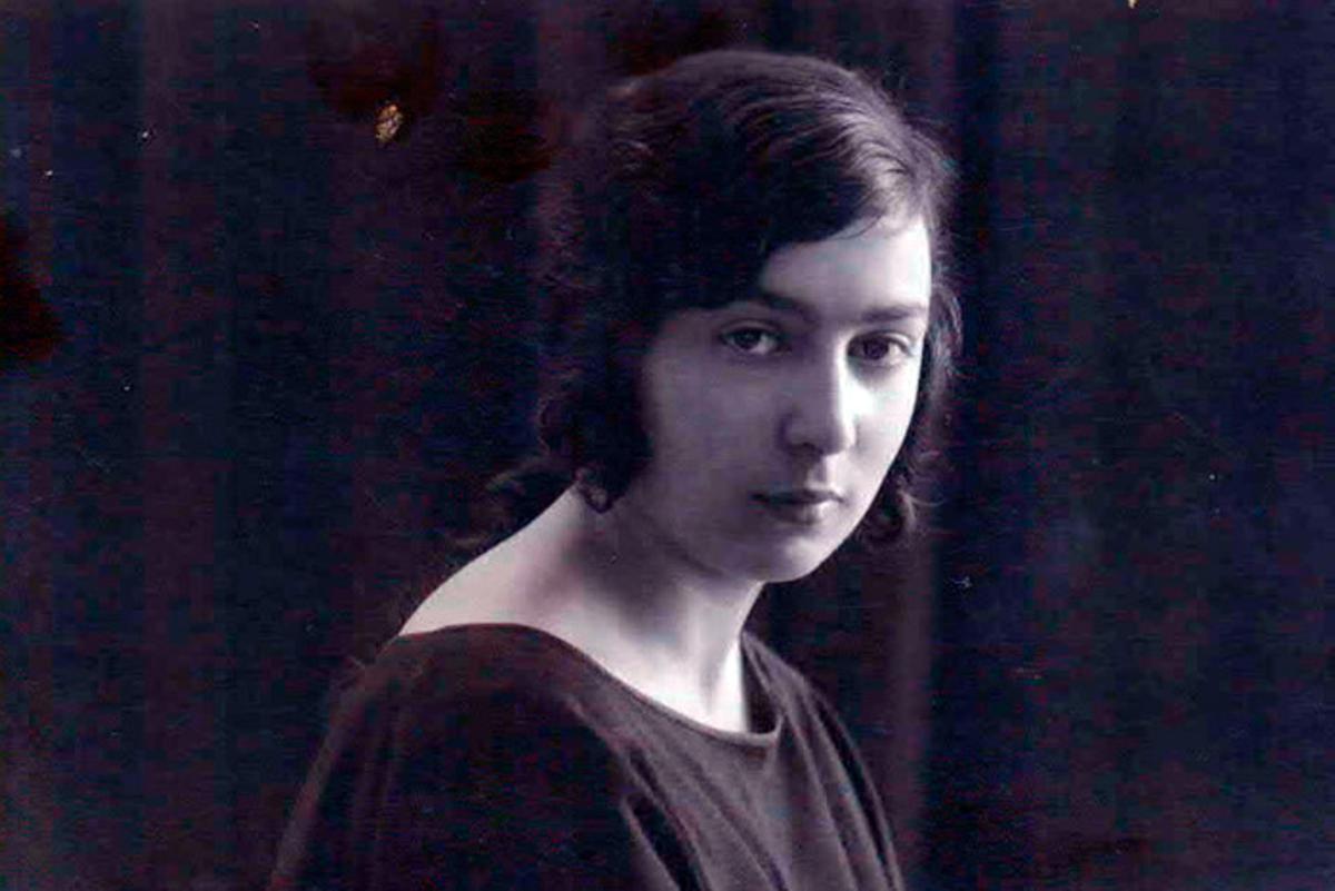 Anna Maria Dalí en una fotografia de joventut.