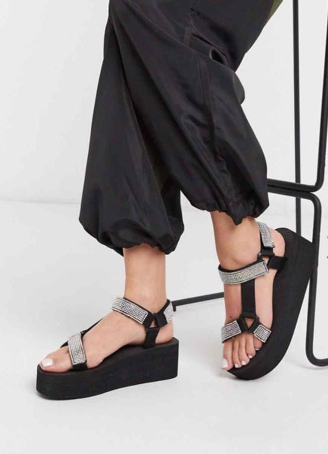 Sandalias con brilli brilli y plataforma en Asos