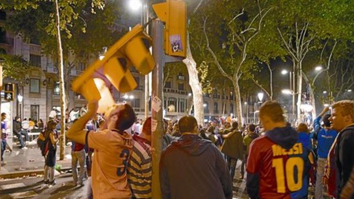 Disturbios en las Ramblas de Barcelona durante la celebración por el pase a la final de Wembley, el pasado martes.