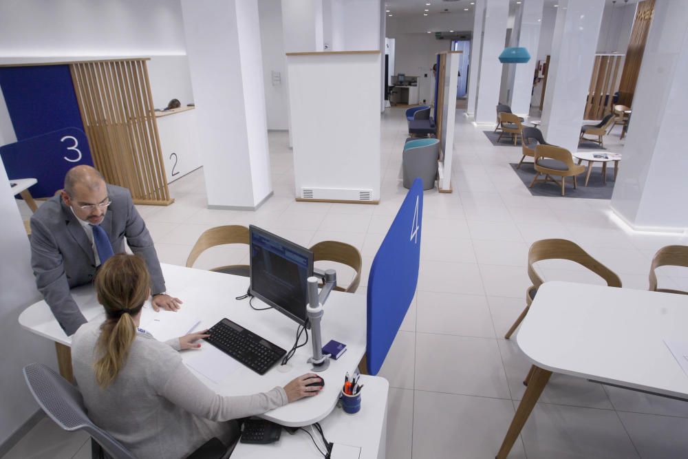 BBVA estrena a Girona la nova oficina per a la transformació digital