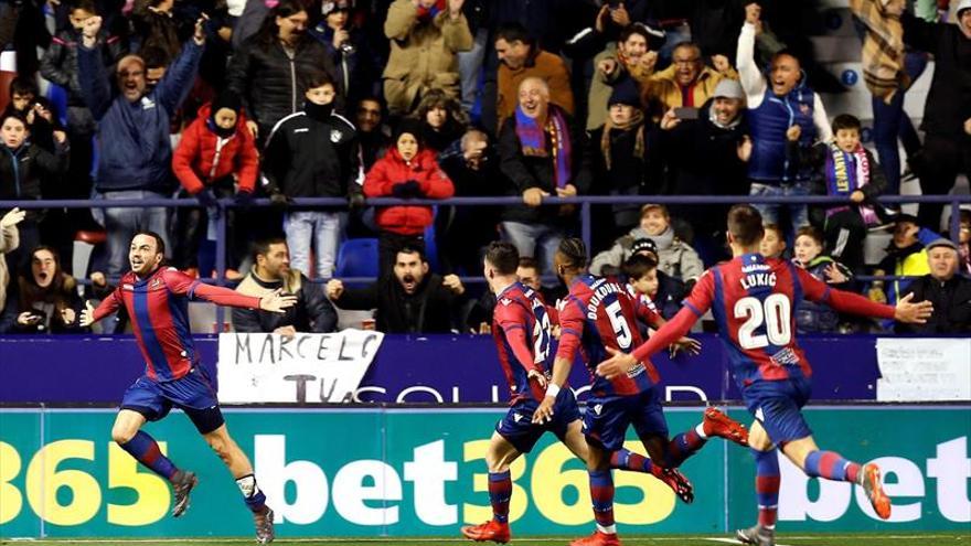 El Levante reaviva las dudas del Real Madrid