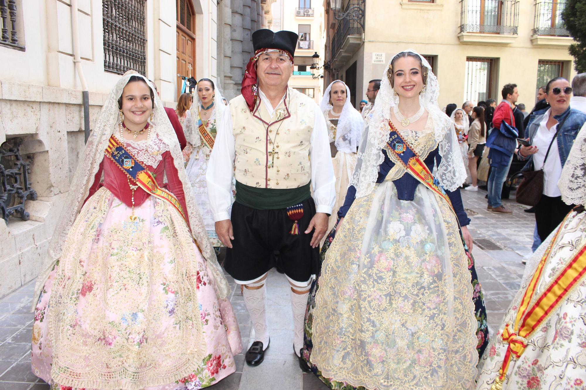 El desfile de falleras mayores en la Ofrenda a San Vicente Ferrer