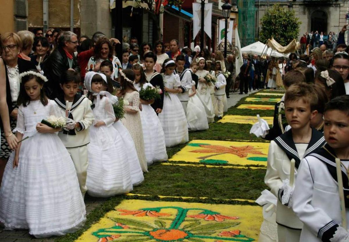Candás impresiona en el Corpus
