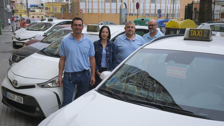 Mecánicos, farmacéuticos y guías turísticos: las anteriores profesiones de los taxistas de Las Palmas de Gran Canaria
