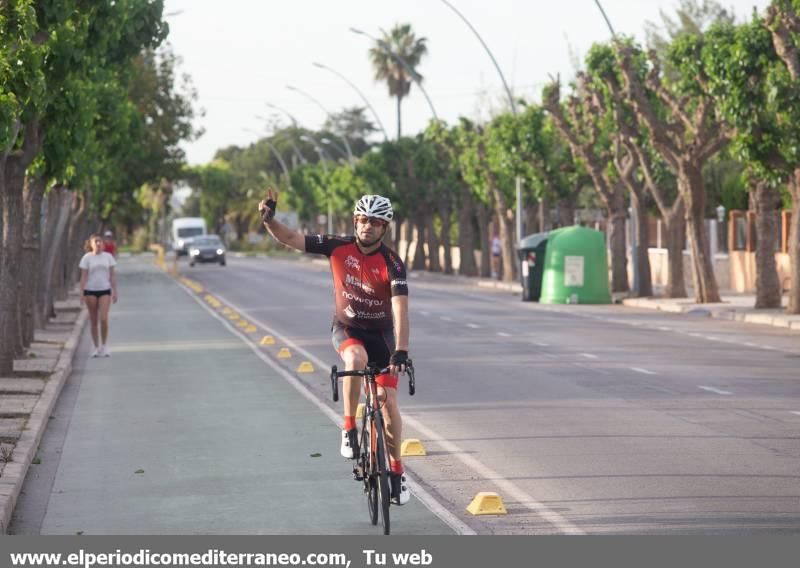 Castellón sale a pasear y practicar deporte