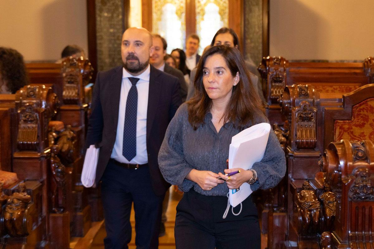 La alcaldesa de A Coruña, Inés Rey, y el portavoz del Gobierno municipal, José Manuel Lage.