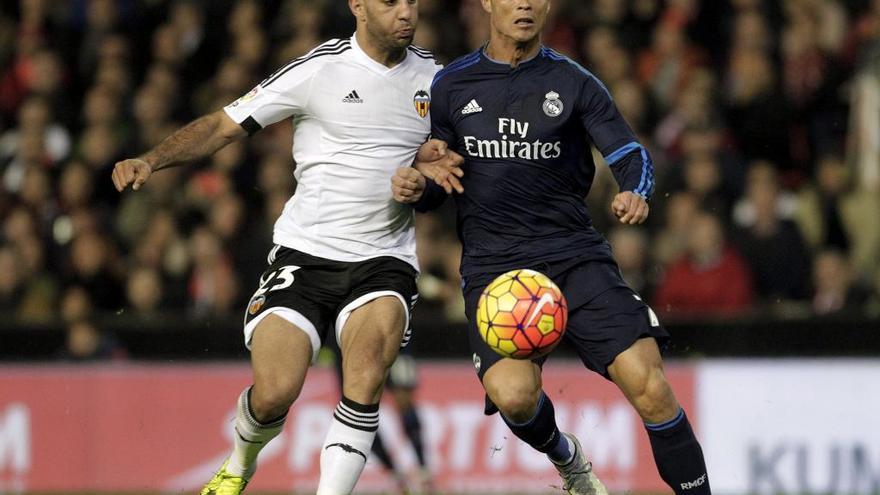 Abdennour y Ronaldo, en el partido de la pasada temporada.