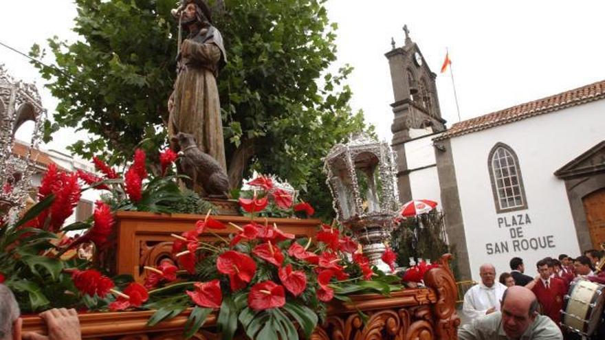 San Roque regresa con la Traída del Palo tras tres años de ausencia