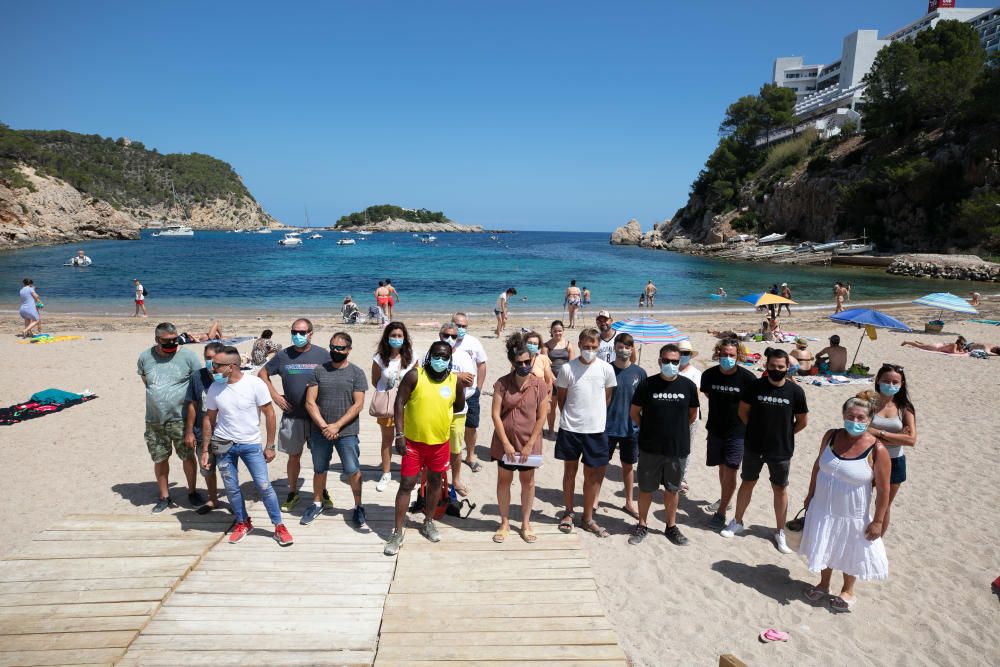 Los trabajadores de Sant Joan piden a Costas la prórroga de las concesiones