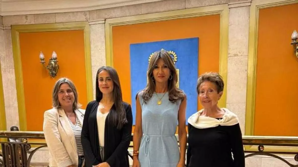 El escaparate de Oviedo que gana el concurso de escaparates del Rally Princesa de Asturias
