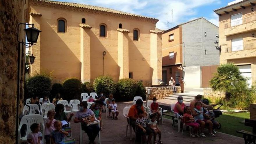 Una mañana de cuento en la plaza de Cultura