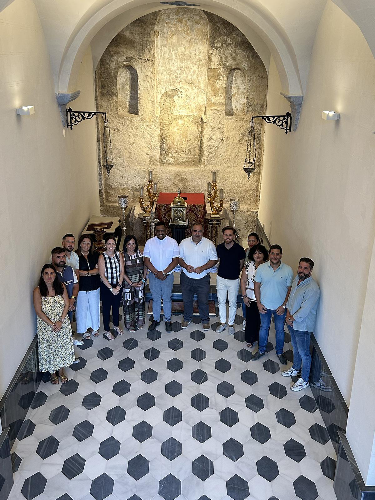 Interior de la Ermita de Pizarra