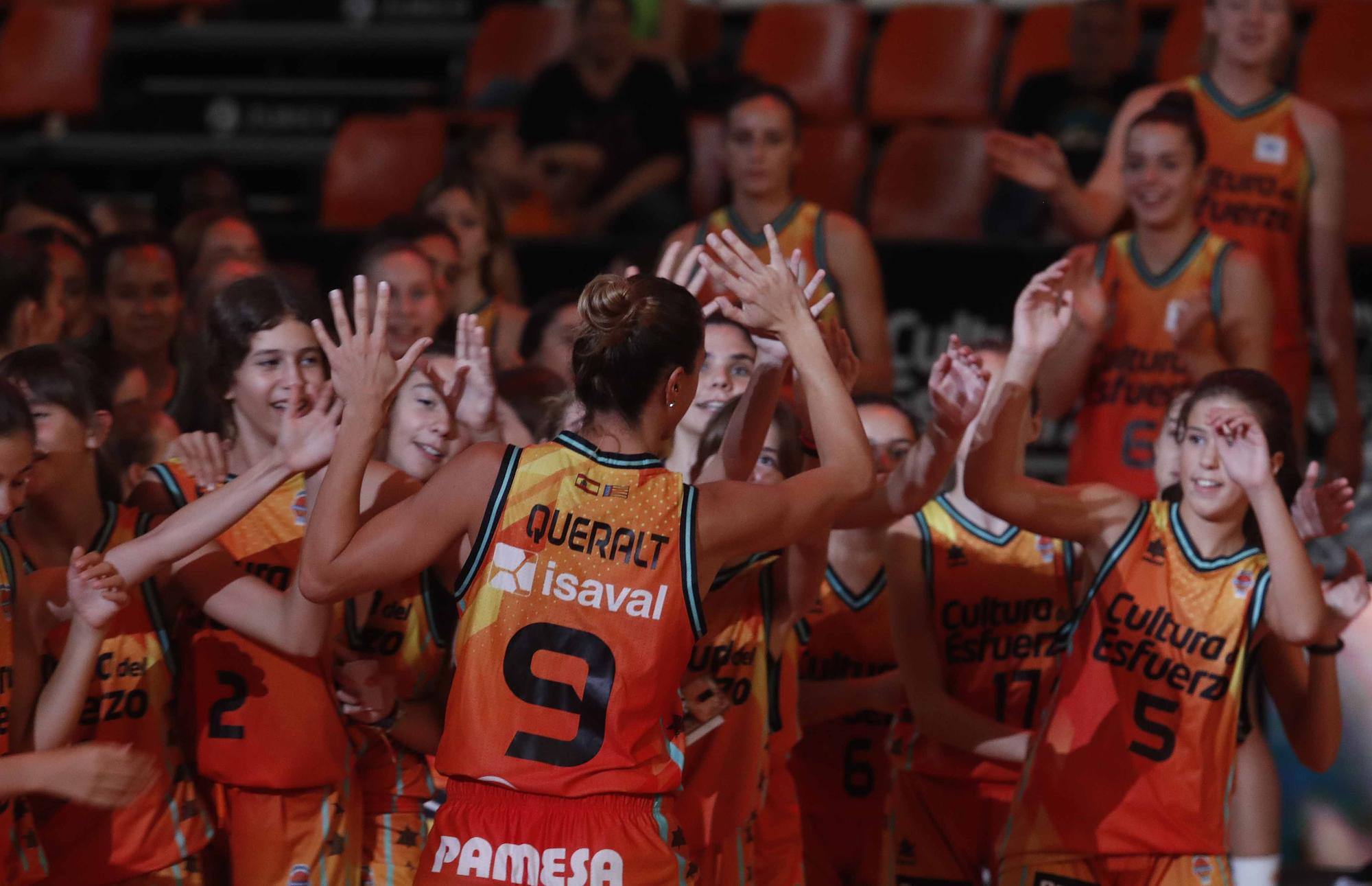 Presentación del Valencia Basket en La Fonteta