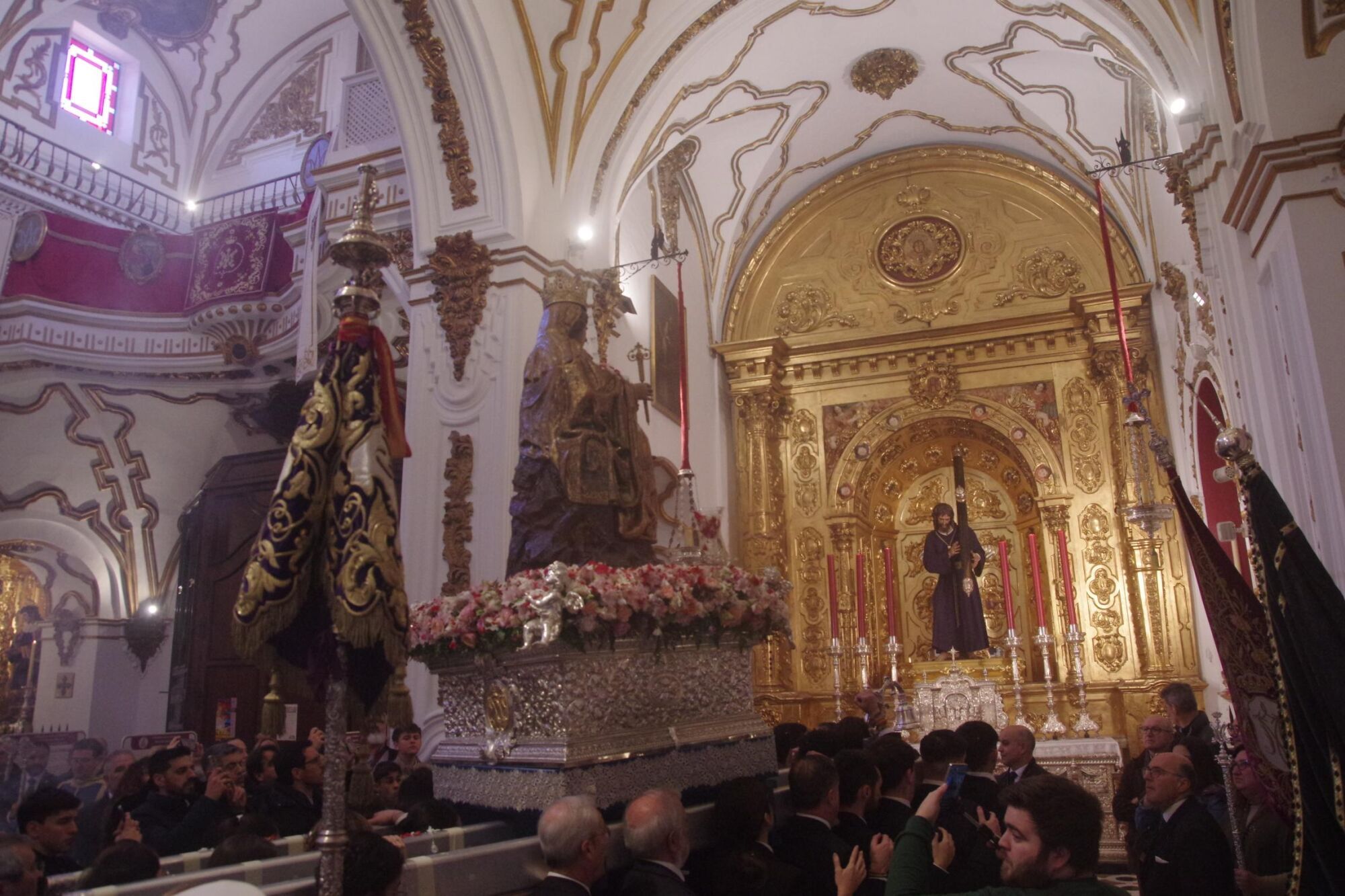 Traslado de la Virgen de la Victoria desde Santiago a los Santos Mártires