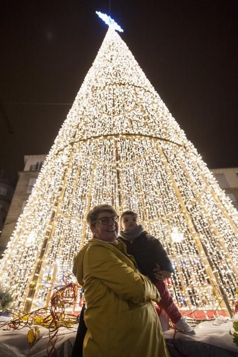 Navidad 2018 en Ourense | Así fue el encendido de