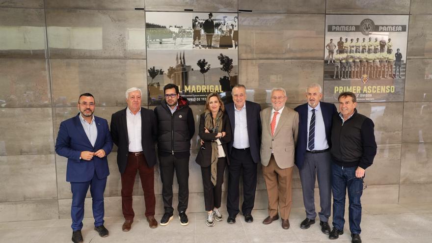 El Villarreal rinde tributo a José Manuel Llaneza y al centenario estadio