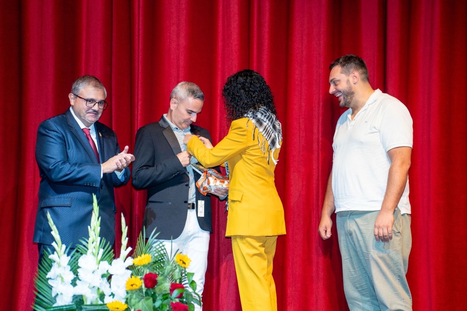 Las fotos del acto institucional del 9 d'Octubre en Tavernes de la Valldigna