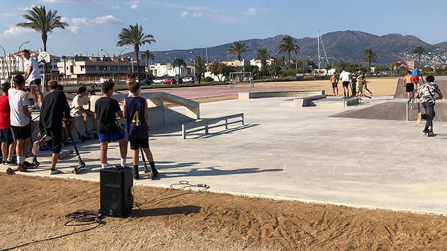 Més espai per al passeig d&#039;Empuriabrava