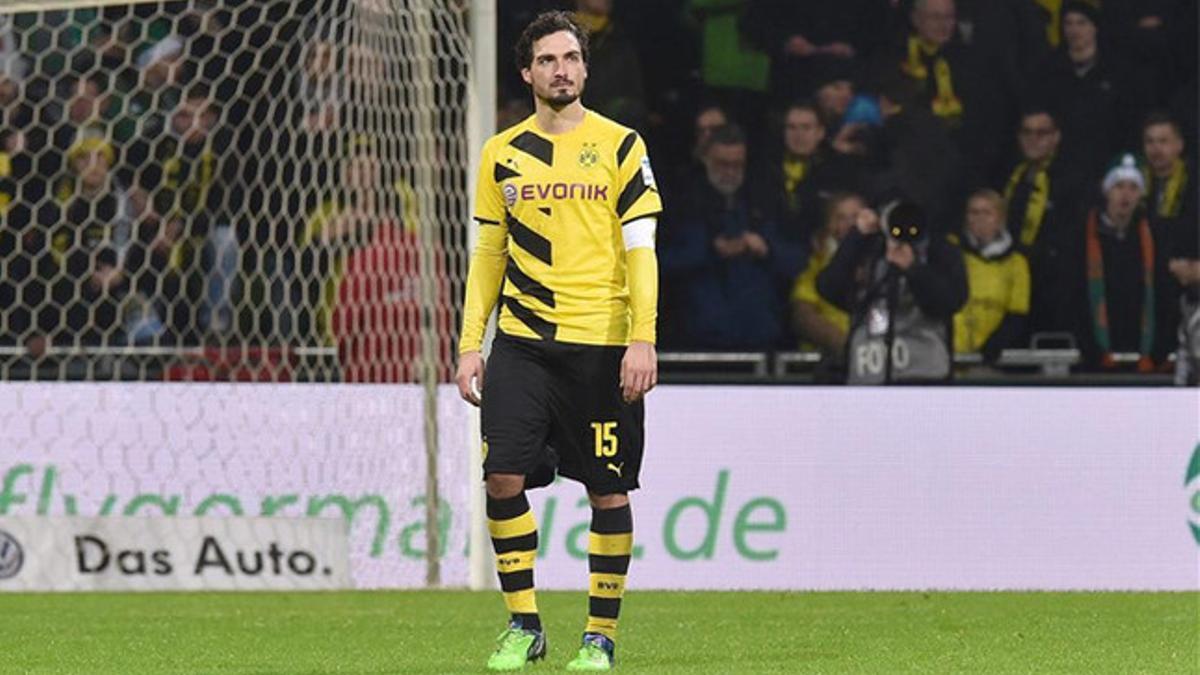 Hummels se queda en Dortmund