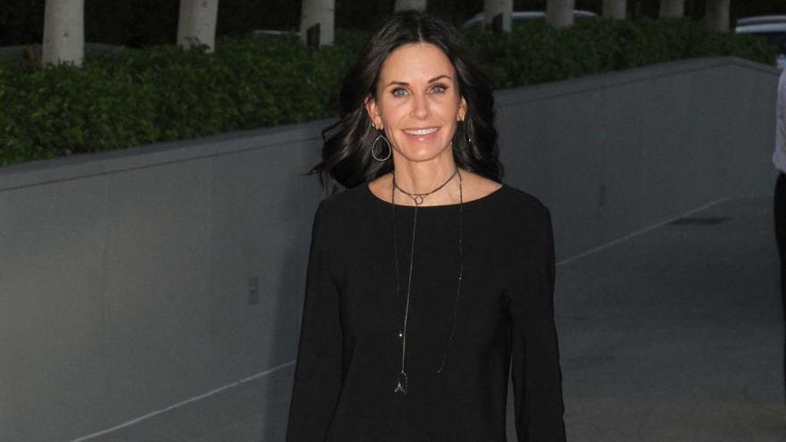 Courteney Cox se olvida de los rellenos faciales