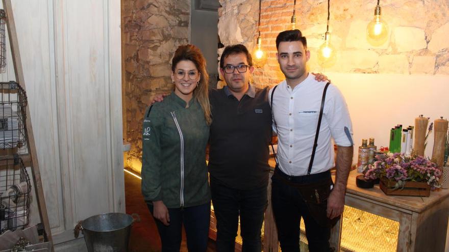 Coral García, José Martínez y Ley.