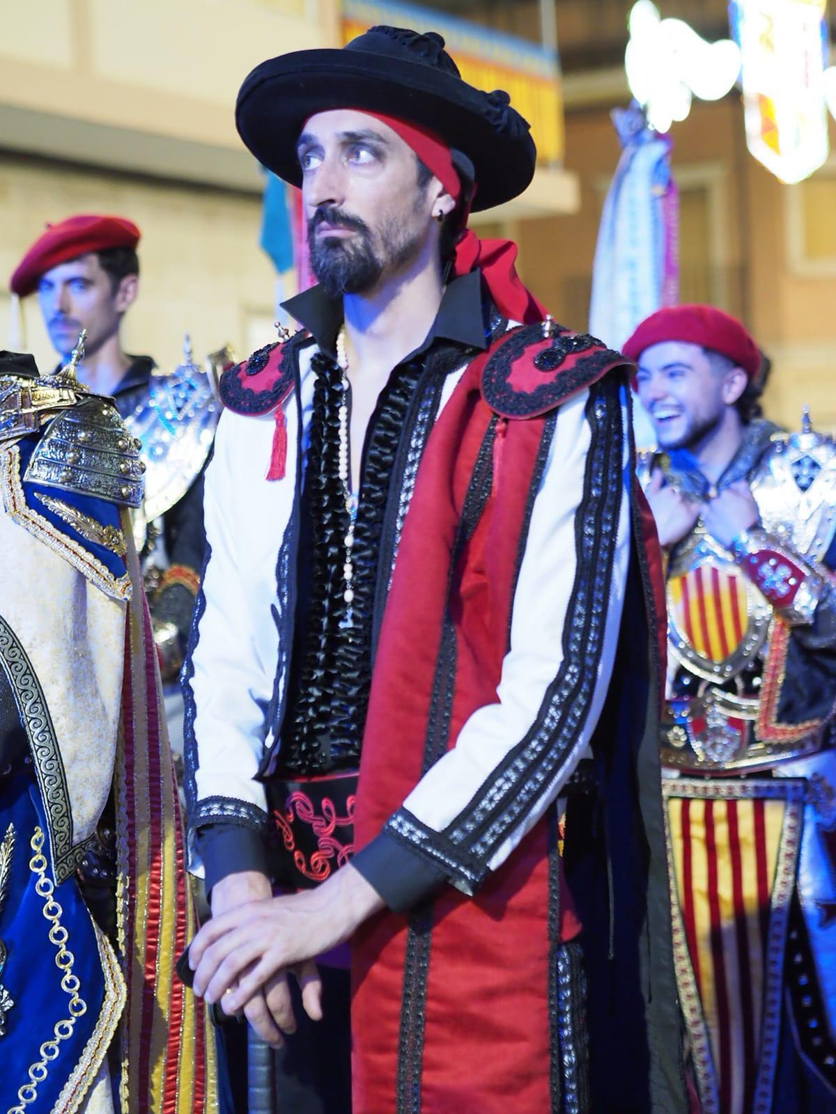 La Entrada Mora de los Moros y Cristianos de Agost, en imágenes