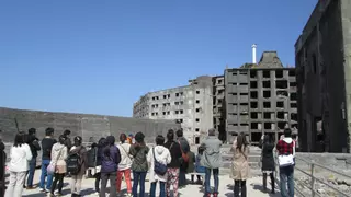 Japón y Asturias exploran la ruinosa belleza de la minería del carbón: la cultura de los "urbex" en las redes sociales