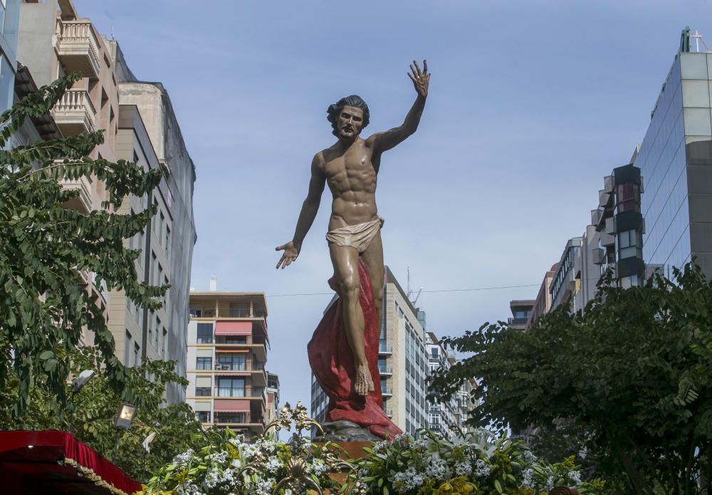 La Semana Santa alicantina concluye entre aleluyas.