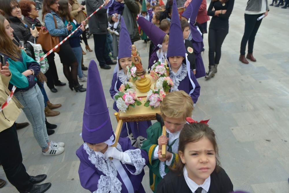 Procesión infantil del Colegio Buen Pastor