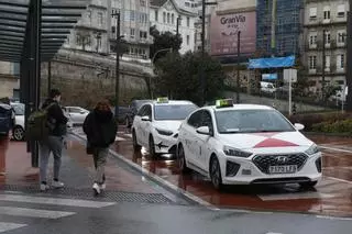 Los taxistas gallegos indignados por la subida del seguro de sus coches