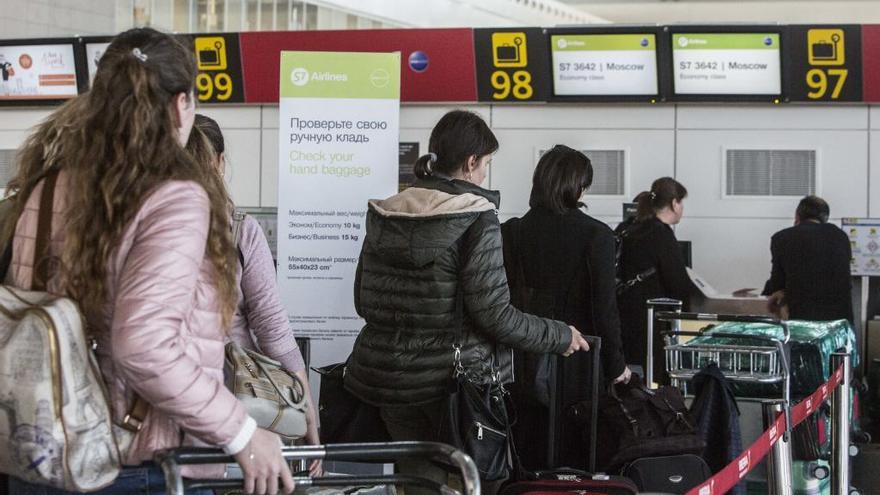El tráfico de viajeros en el aeropuerto de Alicante-Elche sube un 4,8 % en noviembre
