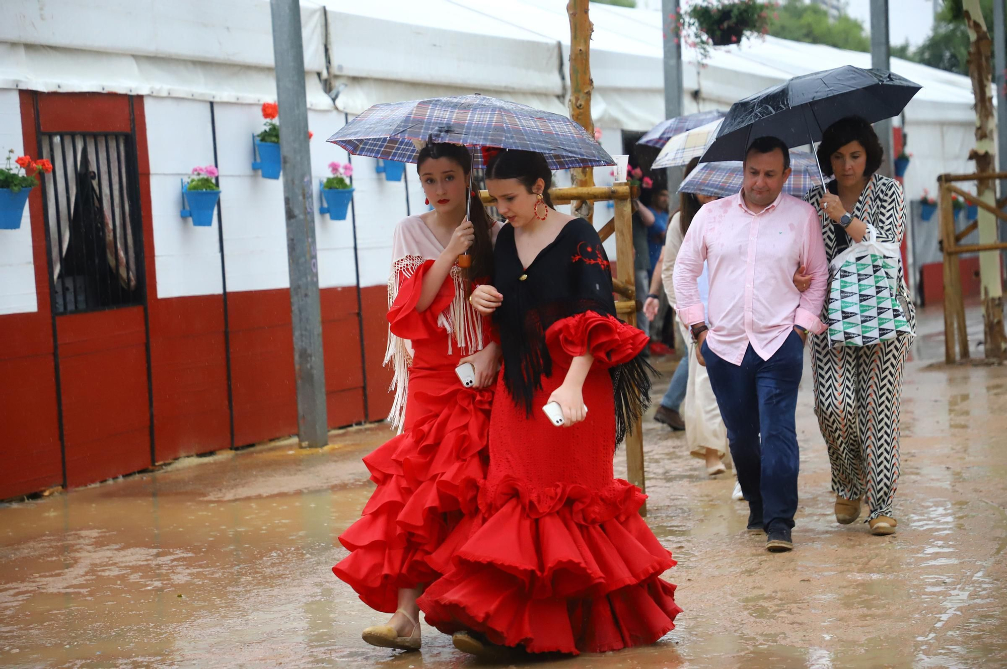 El primer día de Feria marcado por la lluvia