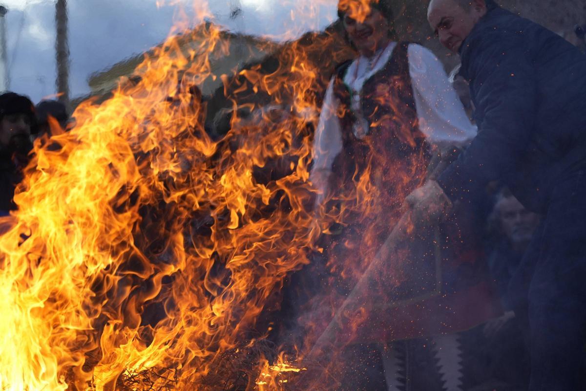 GALERÍA | Salto del piorno en Andavías contra viento y marea