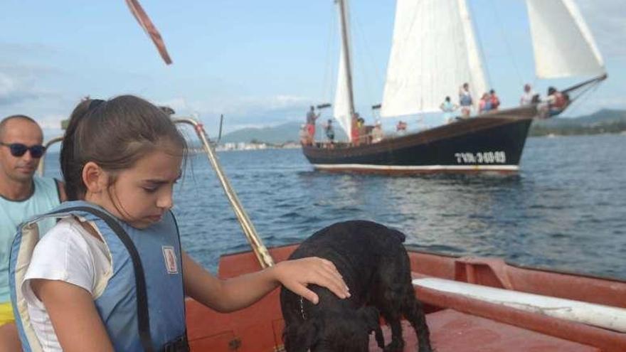 Muchas familias participaron en esta jornada marítima. // Noé Parga.