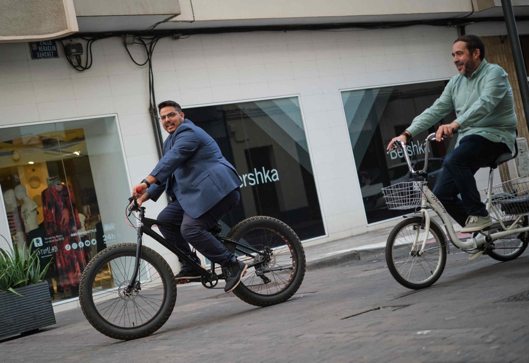 Recorrido en bicicleta de Luis Yeray Gutiérrez y concejales del Ayuntamiento de La Laguna