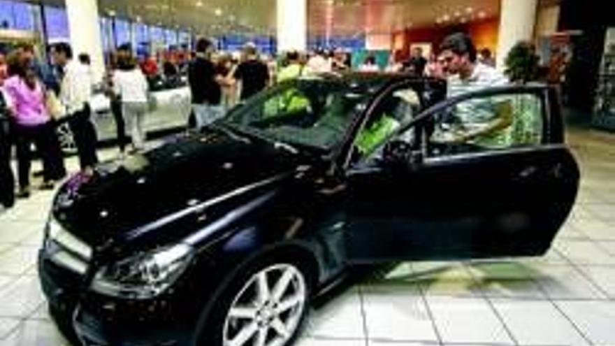 El C Coupé de Mercedes-Benz muestra su gran clase y calidad