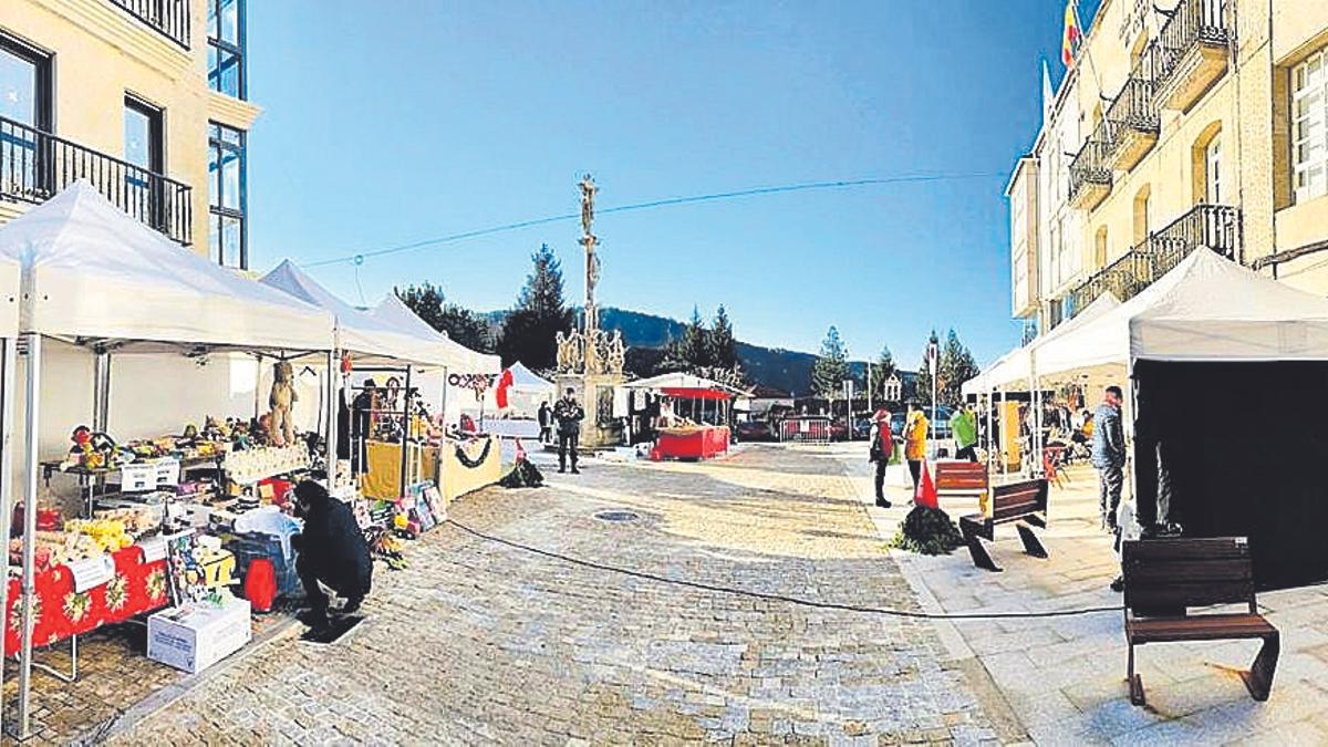 Feira de Artesanía e Segunda Man en Covelo.