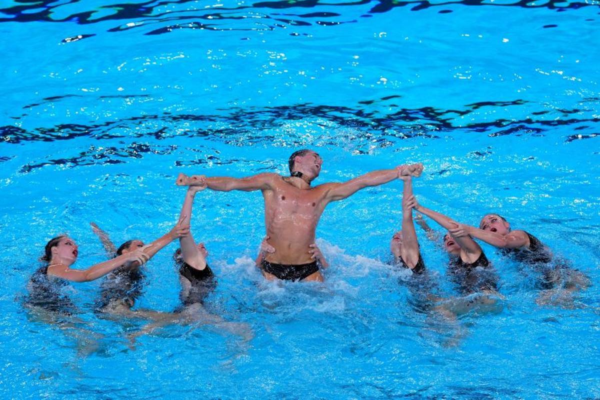 España se cuelga la última plata y consigue un 10 histórico con su rutina acrobática al ritmo de Berghain de Rosalía España se cuelga la última plata y consigue un 10 histórico con su rutina acrobática al ritmo de Berghain de Rosalía