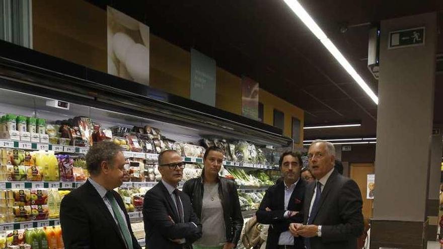 Inauguración del nuevo supermercado de Gadis. // Jesús Regal