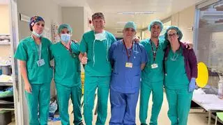 La Arrixaca realiza a una paciente con cáncer el primer desplazamiento de útero para preservar su fertilidad