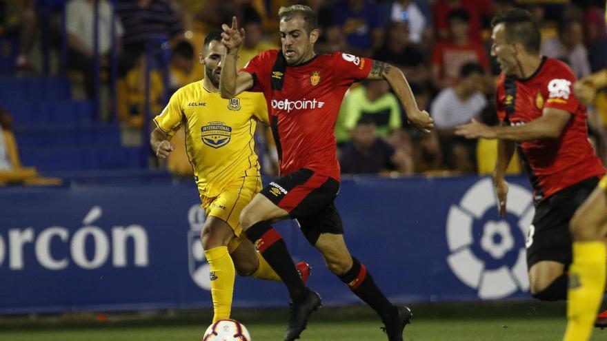 Castro, en un partido contra el AlcorcÃ³n.