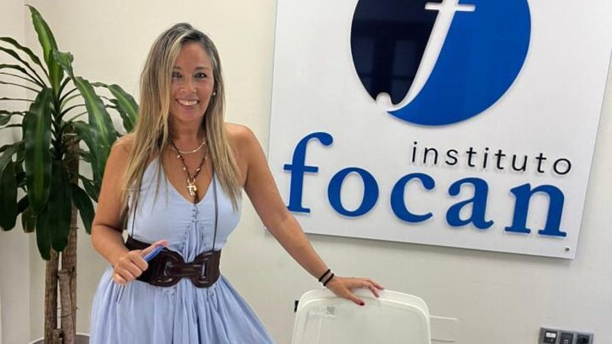 Angelines Santos. Directora Comercial Regional.