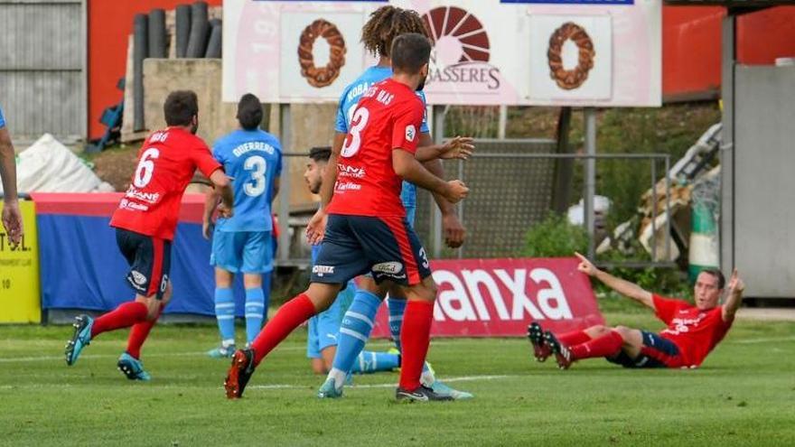 Alan Baró celebrant el gol de la victòria