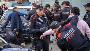 Una app dels Mossos permet controlar els 4.500 delinqüents més actius