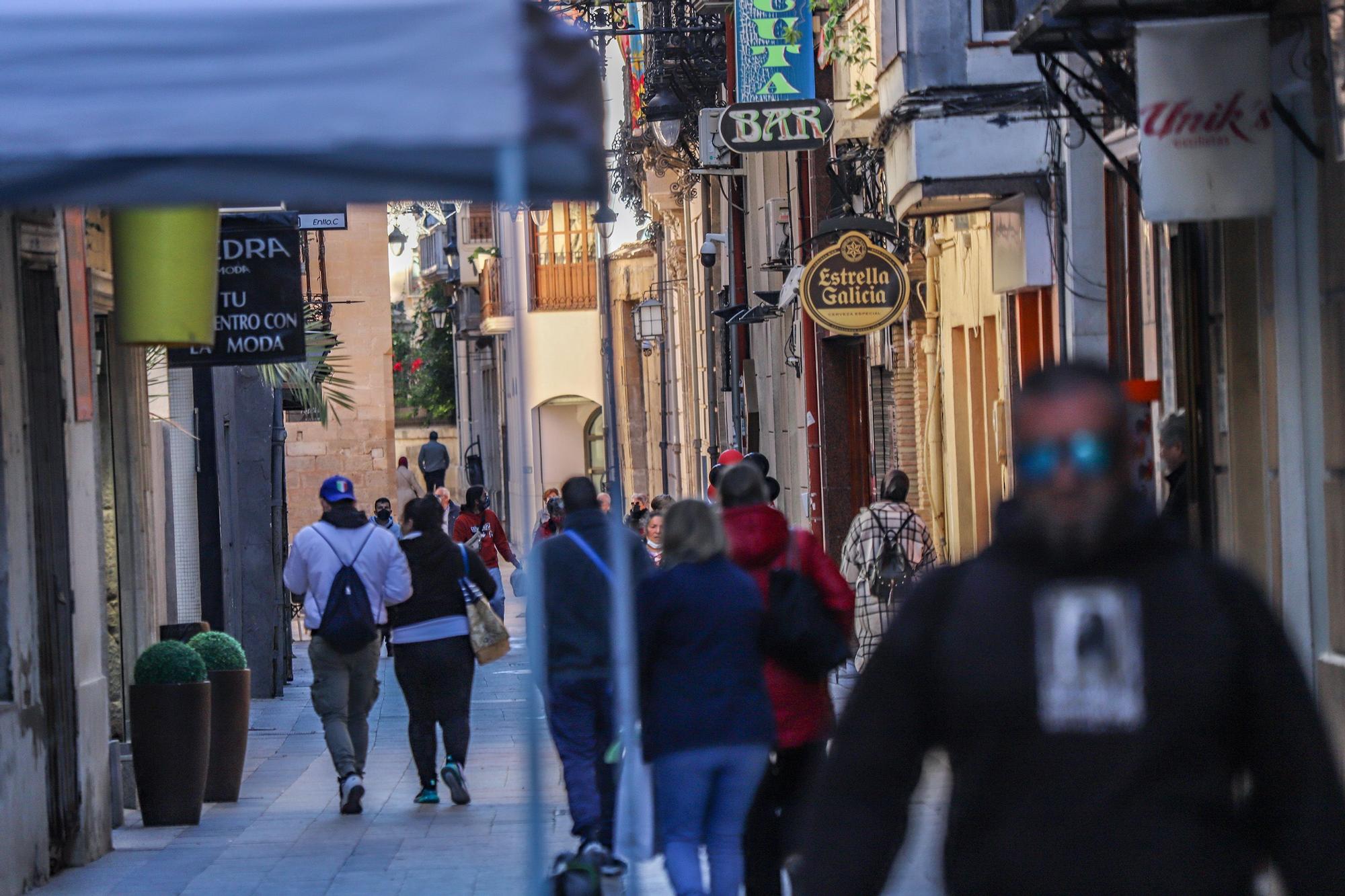 Las ventas se animan en una intensa jornada de Black Friday en Orihuela